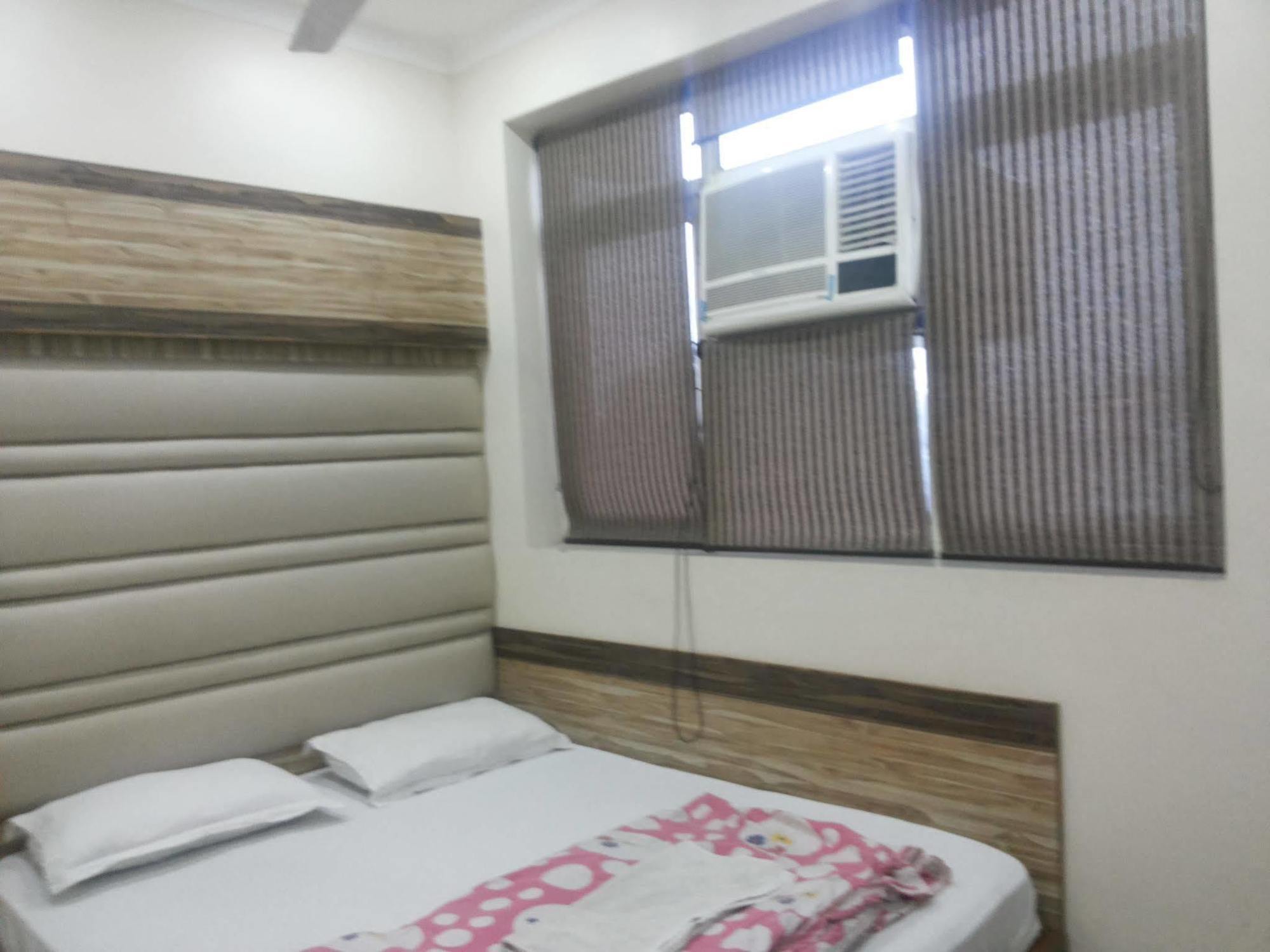 Hotel Pink City @ Opposite New Delhi Railway Station Paharganj Εξωτερικό φωτογραφία